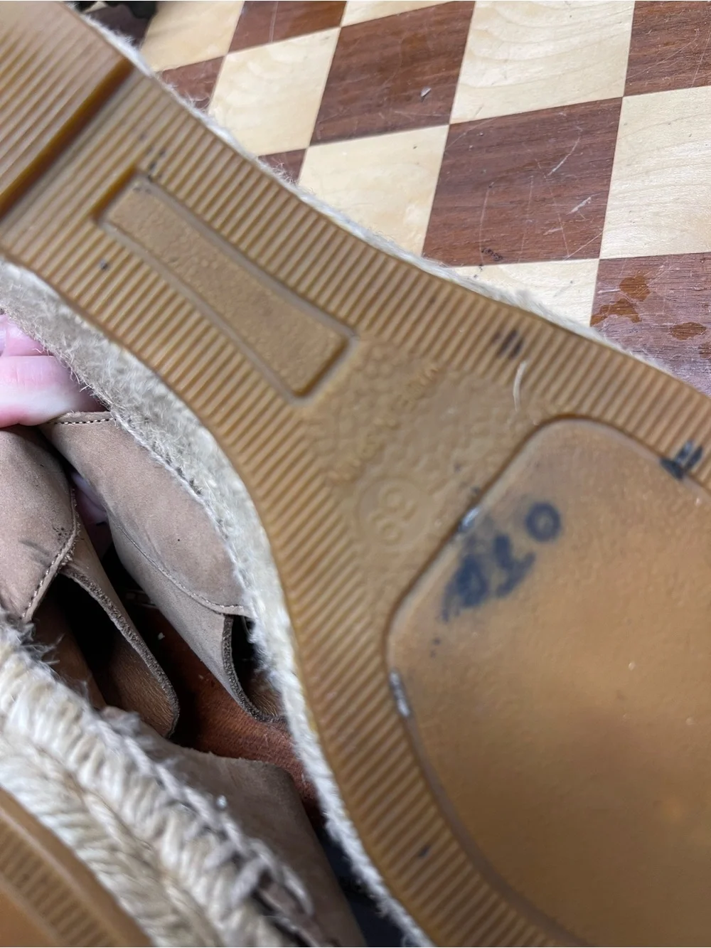 Wedge shoes